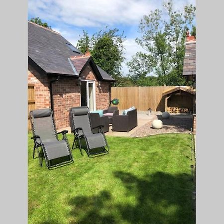 Dove Nest Cottage Blackpool ลิธึม เซนต์ แอนน์ส ภายนอก รูปภาพ