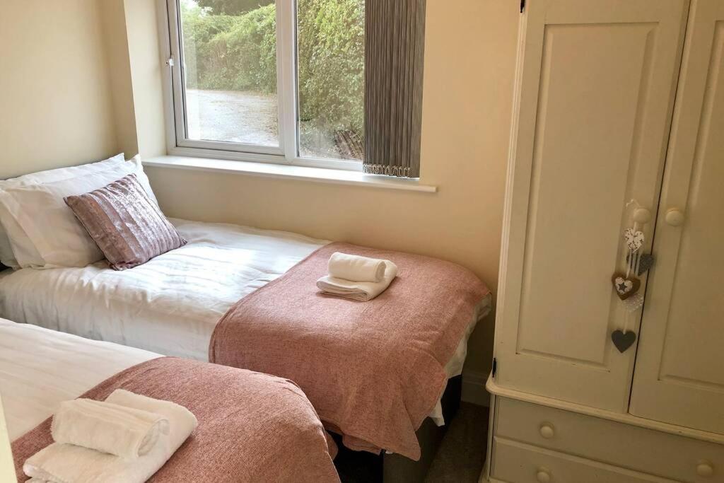 Dove Nest Cottage Blackpool ลิธึม เซนต์ แอนน์ส ภายนอก รูปภาพ